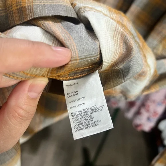 ROYAL ROBBINS Orange Checkered Button Down Shirt Cotton Long Sleeve size Medium - Picture 8 of 8